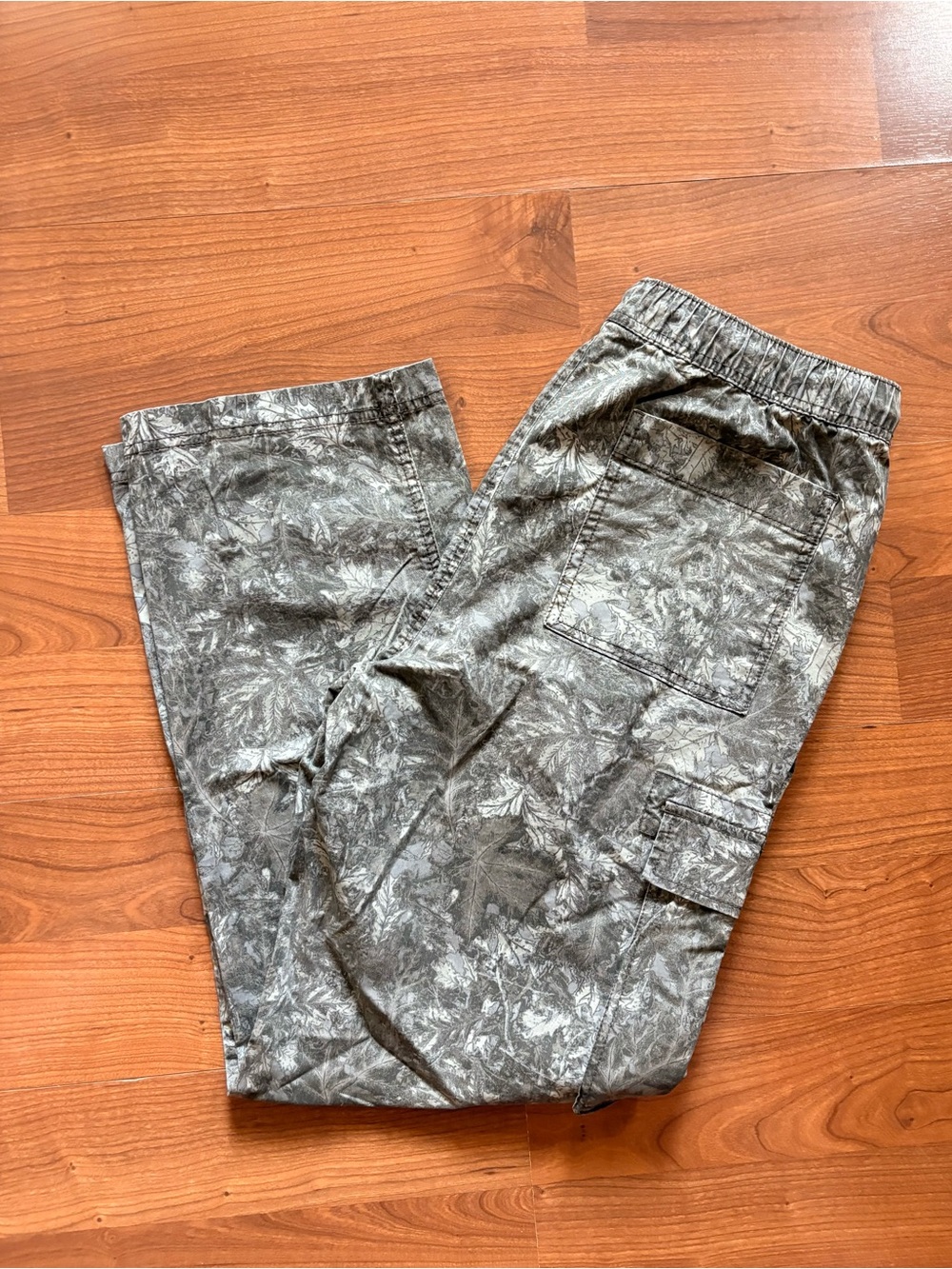 Men's Gray Camo Printed Cargo Pants